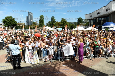 Gdynia. Plac Grunwaldzki. IV zlot fanow "M jak Milosc".
21.08.2010...