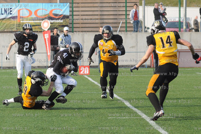 Gdynia. Nowy sezon Polskiej Ligi Futbolu Amerykanskiego,...