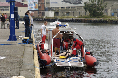 W porcie morskim w Ustce utonal pletwonurek, ktory...