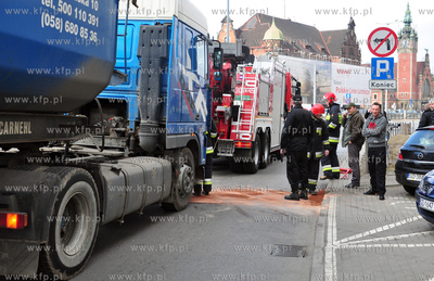 Gdansk. Wypadek na ul. Waly Jagiellonskie. Kierowca...
