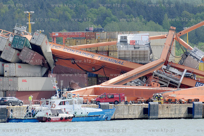 Przystan promowa Stena Line w Gdyni. Wychodzacy w podroz...