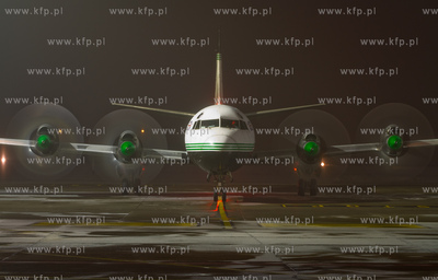 Z gdanskiego lotniska z cargo dla DHL lata jeden z...