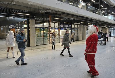 Nowy budynek dworca PKP w Sopocie zostal udostepniony...