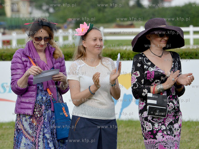 Konkurs Modowy na najlepszy kapelusz rozganizowany...