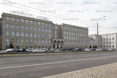 Gdynia. Uniwersytet Morski przy ul. Morskiej.

17.10.2020...