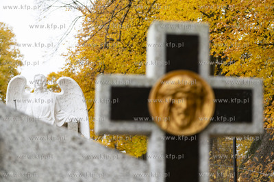 Kielno, wieś na Kaszubach w powiecie wejherowskim....