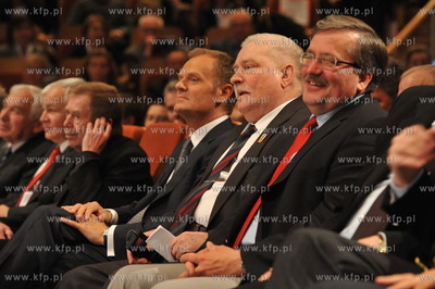 Obchody 20. rocznicy odzyskania wolnosci i upadku komunizmu....