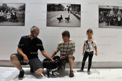 Wernisaz wystawy fotografii Piotra Poloczanskiego 2,28...