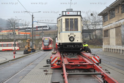 Gdansk - Zajezdnia Tramwajowa Wrzeszcz. Rozladunek...
