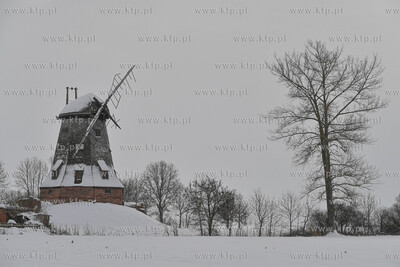 Zima na Żuławach. Wiatrak w Palczewie. 16.01.2021...
