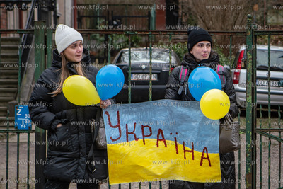 Gdańsk. Manifestacja pod konsulatem Rosji we Wrzeszczu....