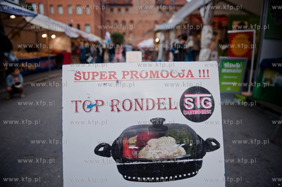 Gdansk. Ulica Szeroka. 752 Jarmark sw. Dominika.
Nz...