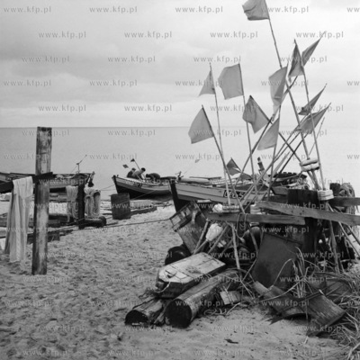 Na plaży w Gdyni Orłowie. 1967
luzne_z.kosycarz_p20
Fot....