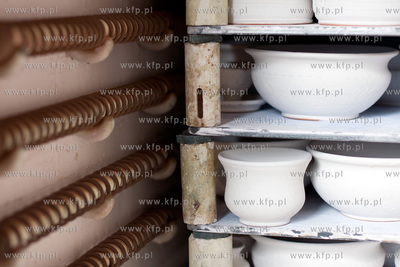 Chmielno. Muzeum Ceramiki Kaszubskiej Neclow. Nz. wyroby...