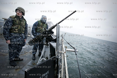 Zatoka Gdanska. Okret Marynarki Wojennej USA, USS RAMAGE...