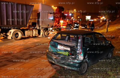 Gdansk. Ulica Armii Krajowej. Grozny wypadek w ktorym...