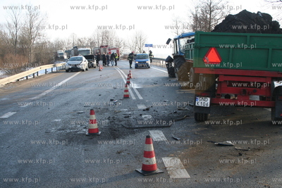Na krajowej "siodemce" w miejscowosci Solnica niedaleko...