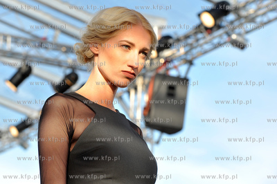 Sopot Fashion Week. Pokaz mody Strefa Fashion - L'Emi...