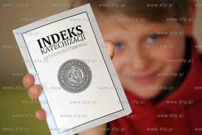 Gdanski biskup Slawoj Leszek Glodz wprowadzil obowiazkowe...