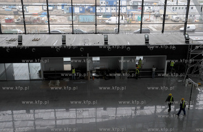 Gdansk, Rebiechowo. Prace wykonczeniowe terminala T2...