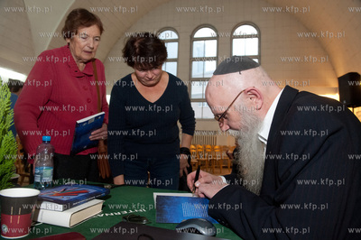 Wrzeszcz, Synagoga. Promocja ksiazki Mieczyslawa Abramowicza...