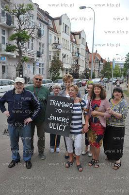 Wrzeszcz. Portest mieszkańców ul. Bohaterów Getta...