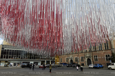 Gdańsk. Targ Węglowy.  Instalacja Jerzego Janiszewskiego,...