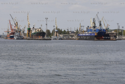 Gdynia. Stocznia Marynarki Wojennej.
16.05.2008
fot....