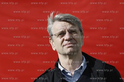 Boisko Zespolu Szkol Ogolnoksztalcacych nr 8 przy ul....