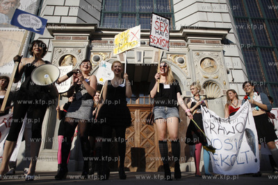 Gdansk. Marsz Puszczalskich - polska odpowiedz na Slut...