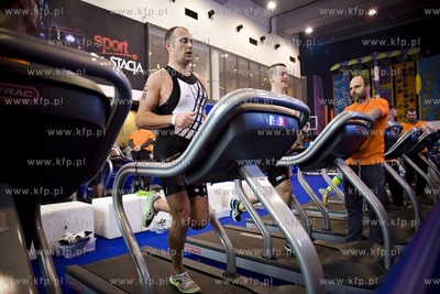 Kompleks Alchemia w Gdańsku. II edycja zawodów triathlonowych...