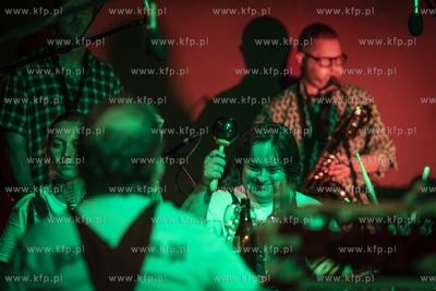 Festiwal Świat Mało Znany. Koncert zespołu Caritas...
