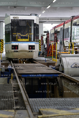 Zajezdnia tramwajowa Wrzeszcz GAiT. Tramwaj ALSTOM...