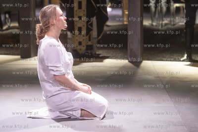 Próba medialna SCEN Z EGZEKUCJI Howarda Barkera w...