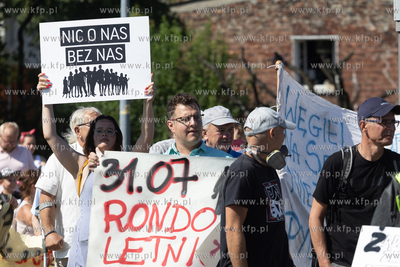 Gdańsk Letnica. Protest mieszkańców przyportowych...
