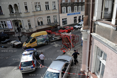 Gdansk. Ul Wajdeloty. Wypadek na wysokosci, w ktorym...