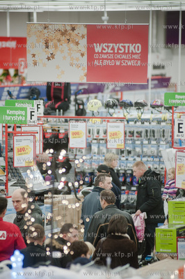 Gdansk. Morski Park Handlowy. Nowo otwarty szwedzki...