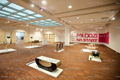 Gdynia. Uroczyste otwarcie nowych obiektow
Pomorskiego...