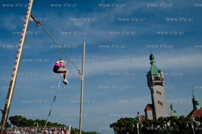 Sopot. 26 edycja turnieju Tyczka na Molo.
30.05.2013
fot....