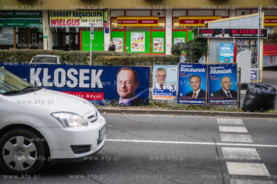Gdynia. Kampania wyborcza do samorzadu. Plakaty wyborcze...