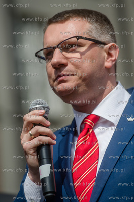 Gdansk. Manifestacja przeciwko podatkowi PIT, zorganizowana...