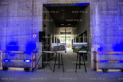 Gdansk. Oliwa. Uroczystosc wmurowania kamiena wegielnego...