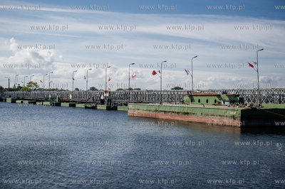 Gdańsk. Wyspa Sobieszewska. Uroczystość wbicia pierwszej...