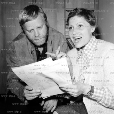 Aktorzy Anna Ciepielewska i Stanislaw Niwinski. 
21.05.1976
5maj76_z.kosycarz_p45
Fot....