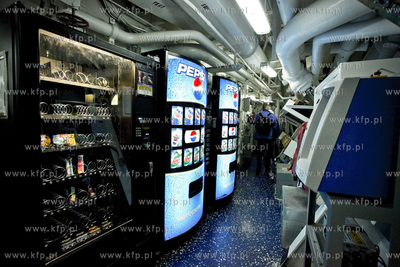 Zatoka Gdanska. Okret Marynarki Wojennej USA, USS RAMAGE...