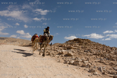 Petra. Jordania NZ ruiny miasta Nabatejczykow, znajdujace...