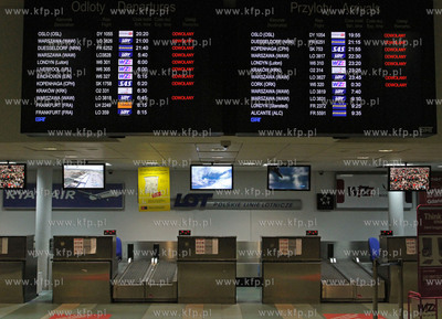 Gdansk Rebiechowo. Port Lotniczy Gdansk im. Lecha Walesy....