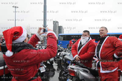 IX Zlot Mikolajow na Motocyklach w Trojmiescie. Na...