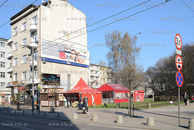 Skwer Tajnego Hufca Harcerzy przy ul. Swietojanskiej...