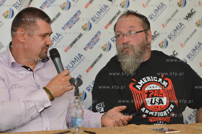 Do Rumi przyjechal wczoraj Alexey Voevoda (Rosja),...